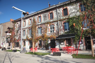 Hotel en face de la gare